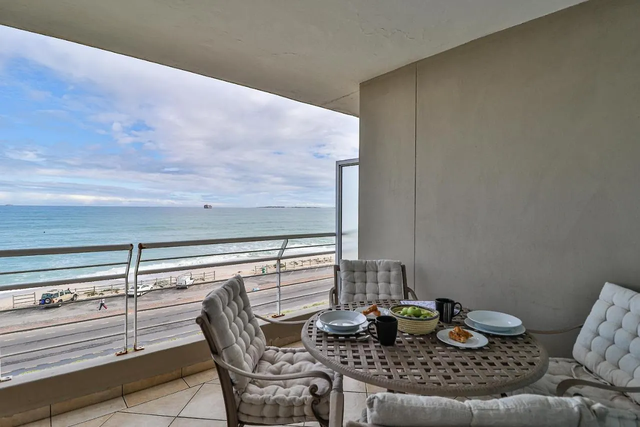 Ocean View C403 By Ctha Apartment Bloubergstrand